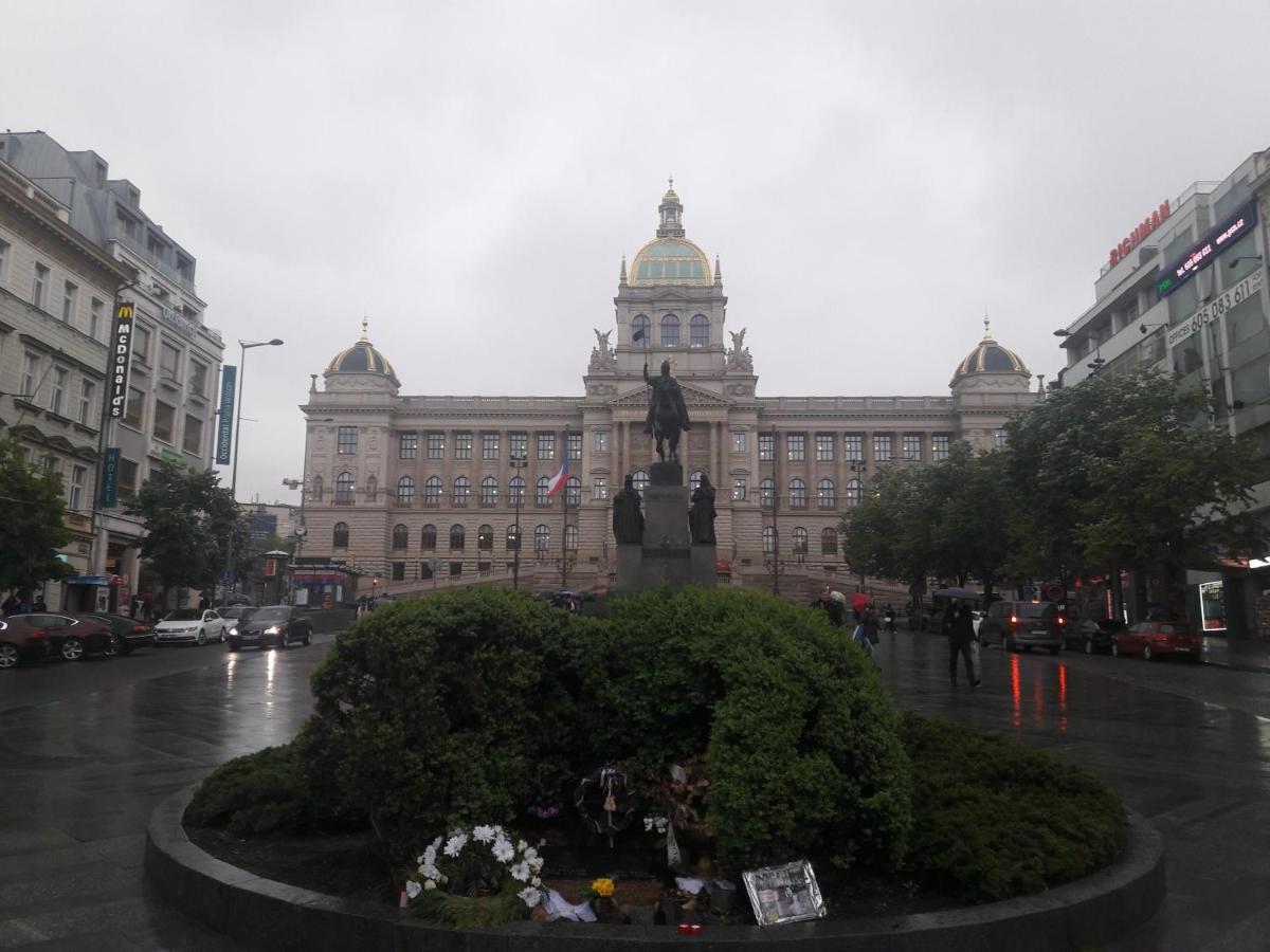 Apartman Exclusive Prag Exteriör bild